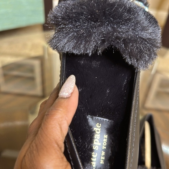 NWOB 🔥 Kate Spade Posh Winter Black‎ Leather Faux Fur Preppy Loafers Size 8 - Picture 3 of 15